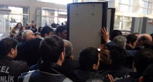 Çağlayan Adliyesi Yine Karıştı