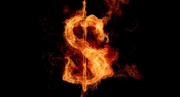 Dolar Aldı Başını Gidiyor!