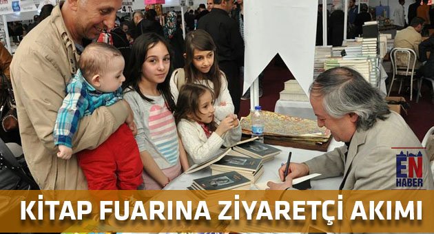 Kitap Fuarına Ziyaretçi Akımı