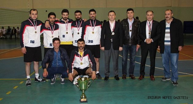 Oltu'da Voleybol Turnuvası Heyecanı