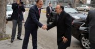 Vali Altıparmak Sağlıkçılar İle Buluştu