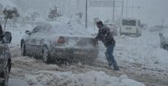 Aniden Bastıran Kar Hayatı Felç Etti