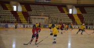 Erzurum'da Buz Hokeyi Okulu Başladı
