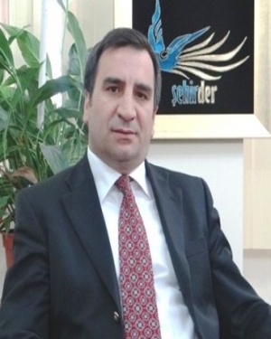 Cemiyete mi, Cemaate mi hizmet?